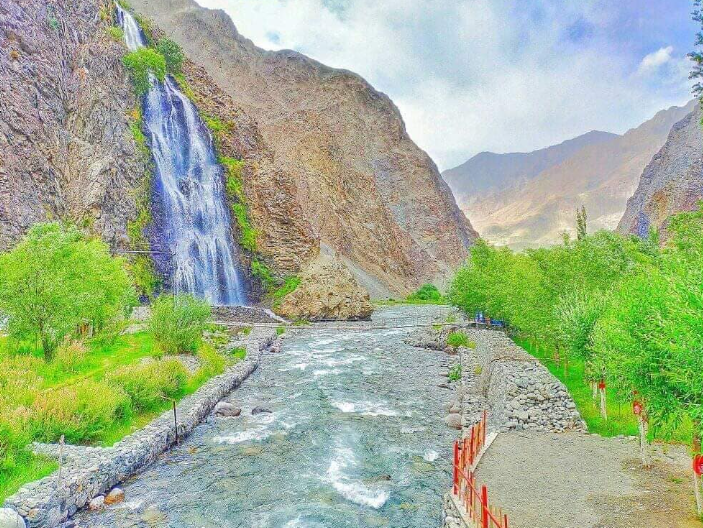 Manthokha Waterfall